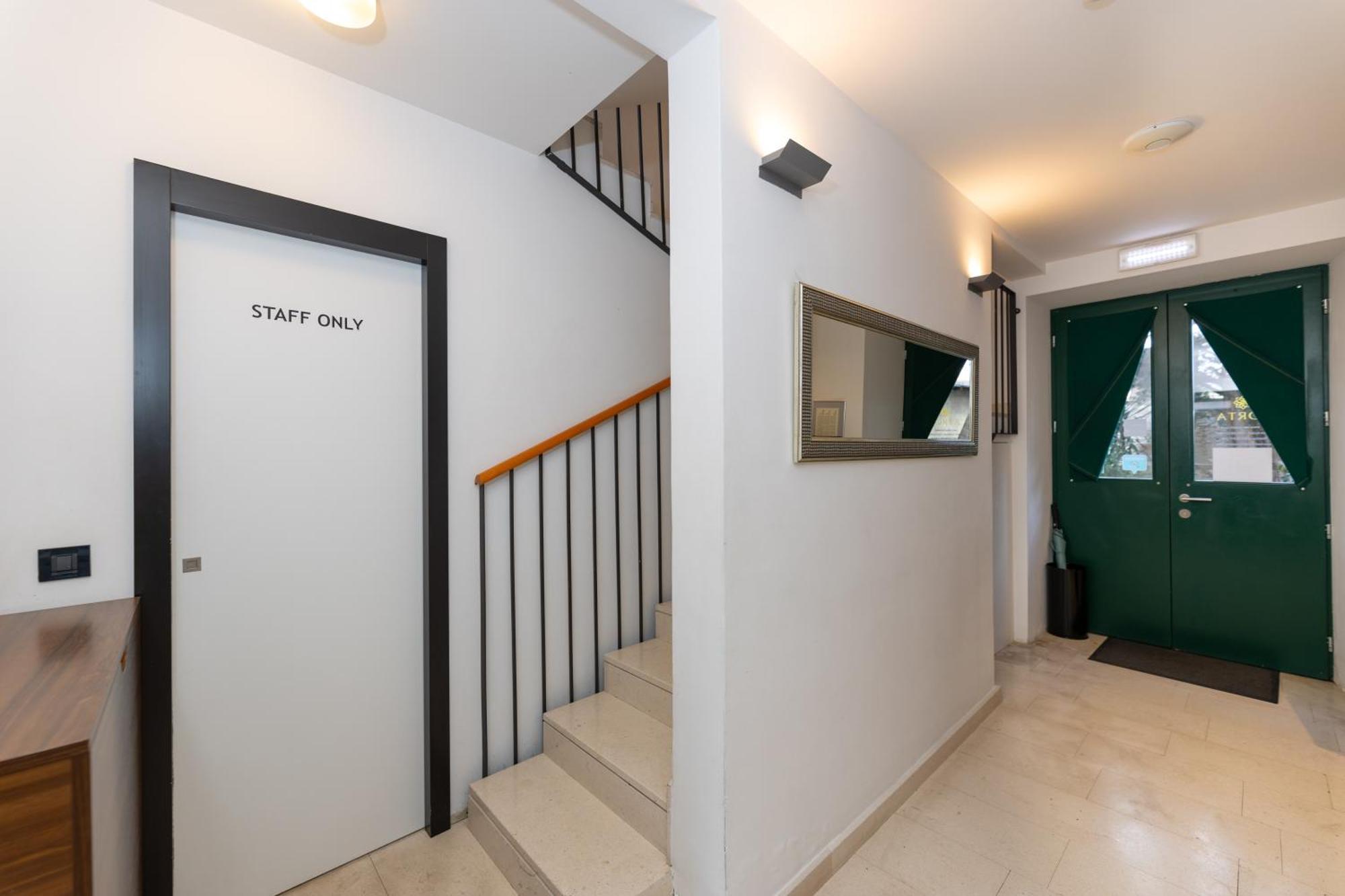 Apartments Korta Split Exterior photo